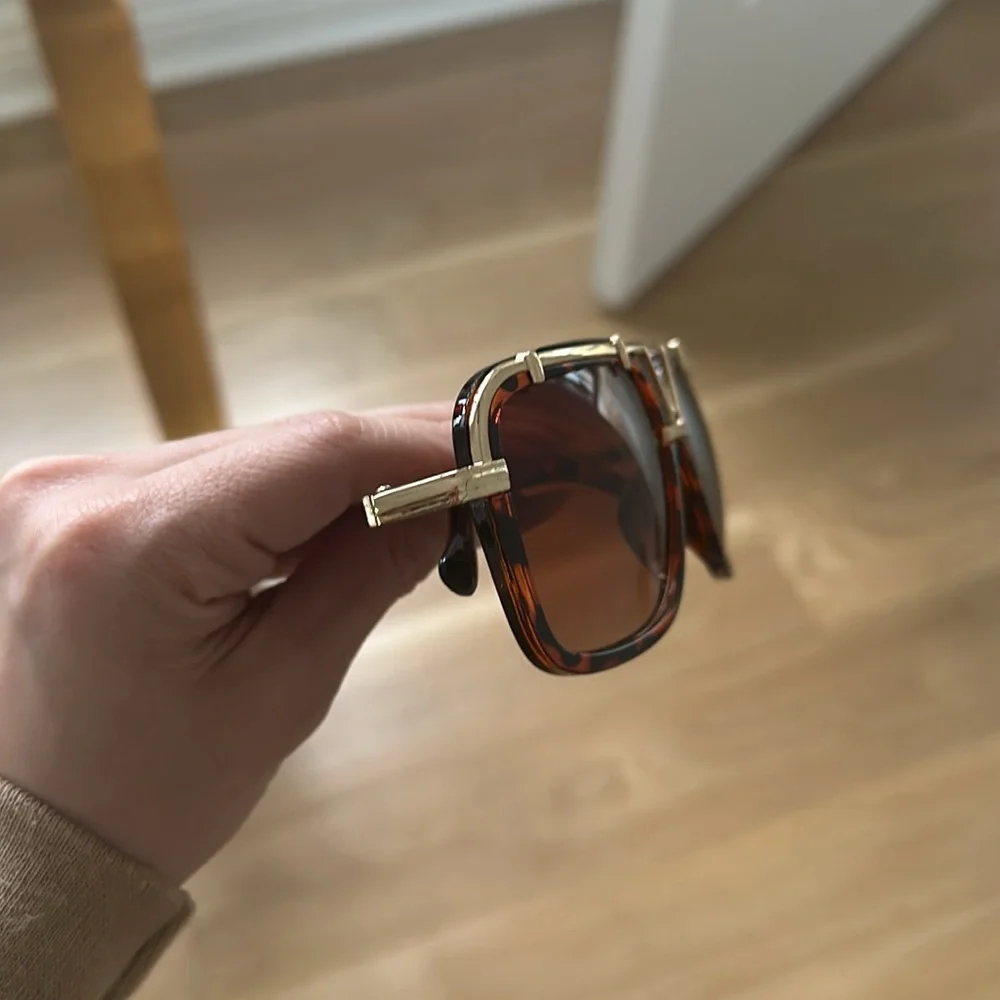 Tortoise shell sunglasses